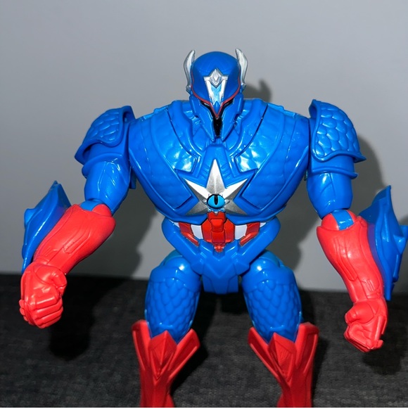 Action figures - Picture 2 of 10